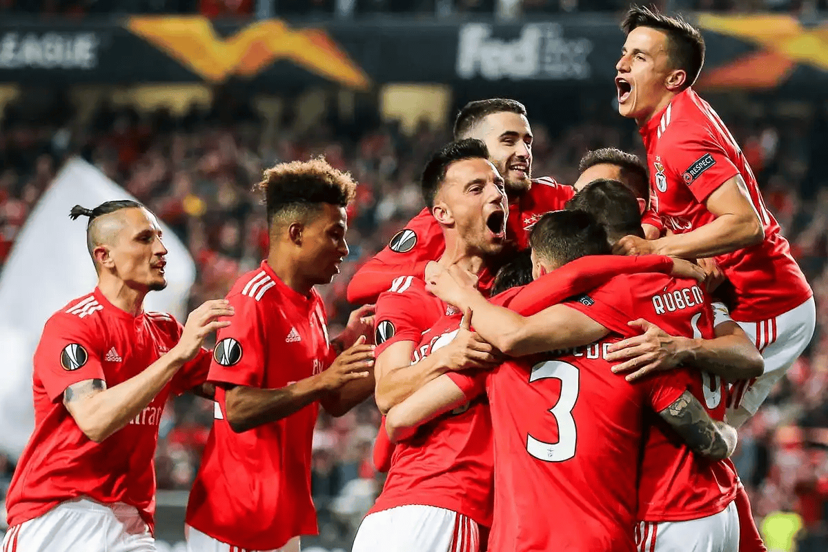 乐鱼官网-广州队围绕社区盾刷新队史纪录皇家马德里清晨迎来里程碑，本菲卡复出首秀备战葡超直接炸裂的简单介绍